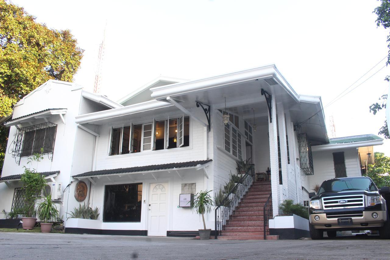 The White Bed And Breakfast บาโคลอด ภายนอก รูปภาพ