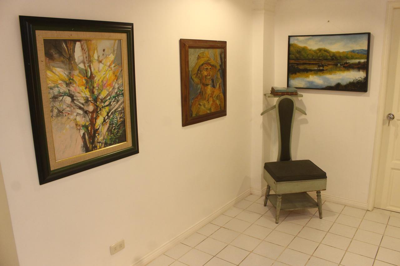 The White Bed And Breakfast บาโคลอด ภายนอก รูปภาพ