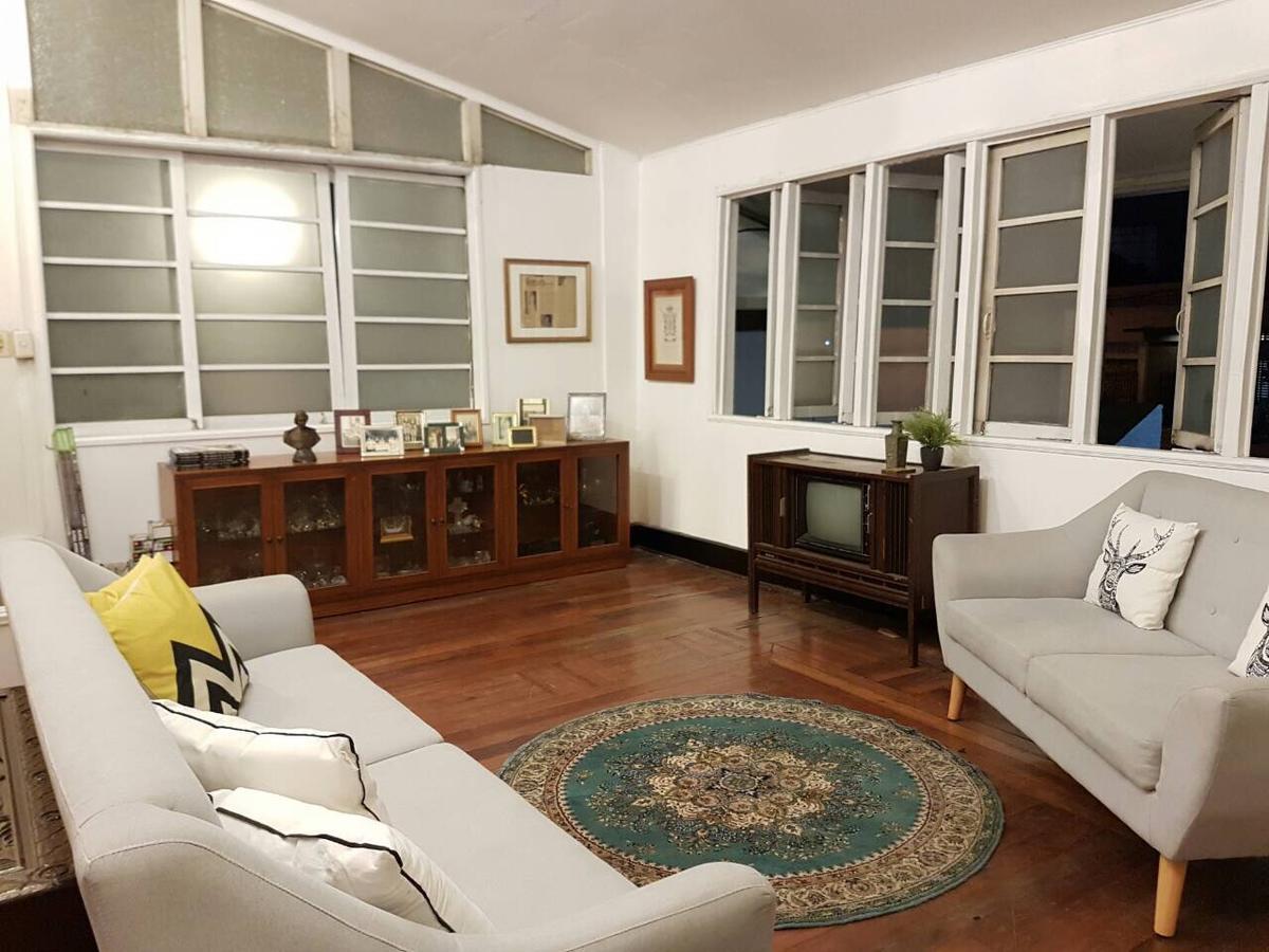 The White Bed And Breakfast บาโคลอด ภายนอก รูปภาพ