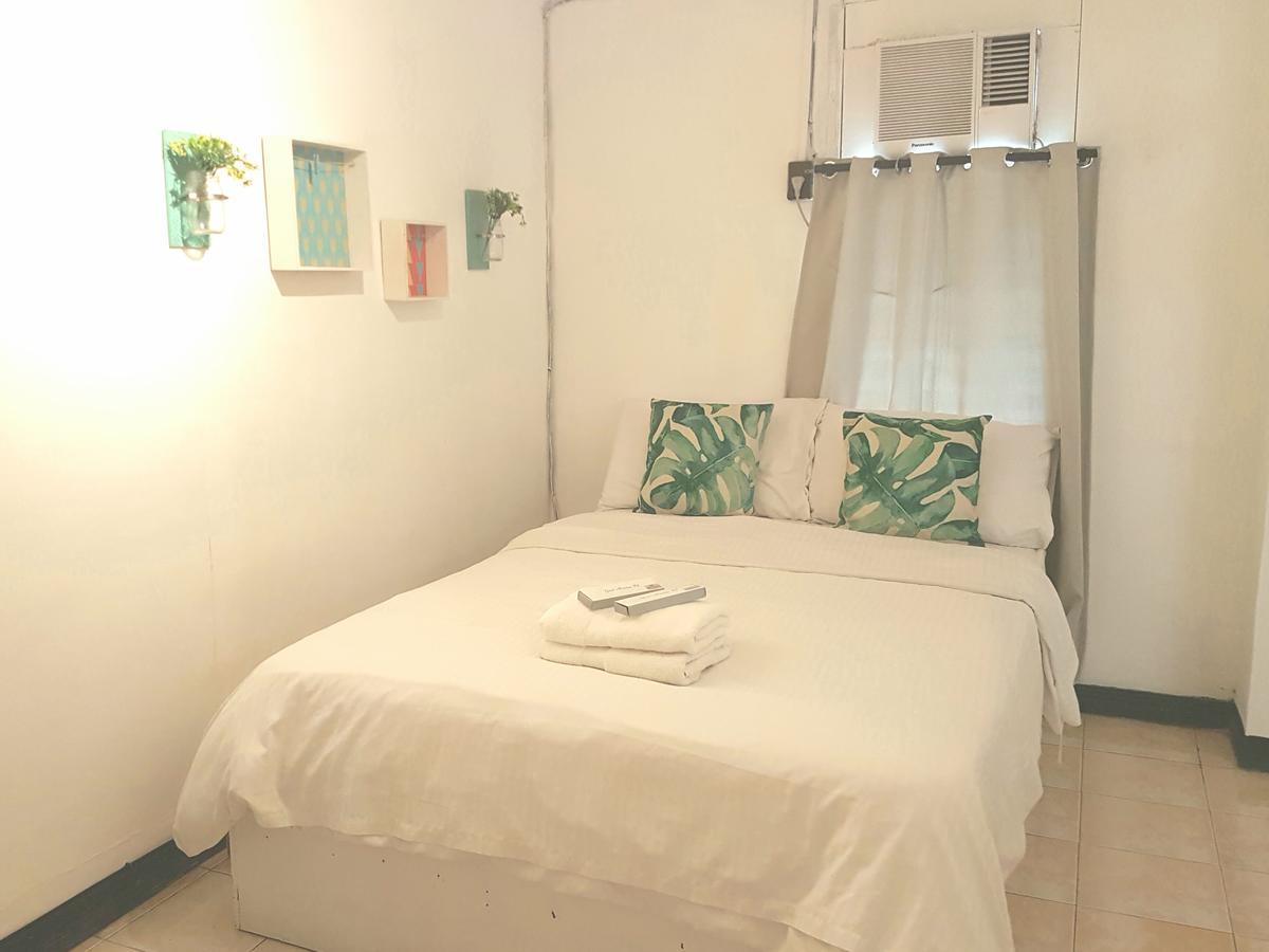 The White Bed And Breakfast บาโคลอด ภายนอก รูปภาพ